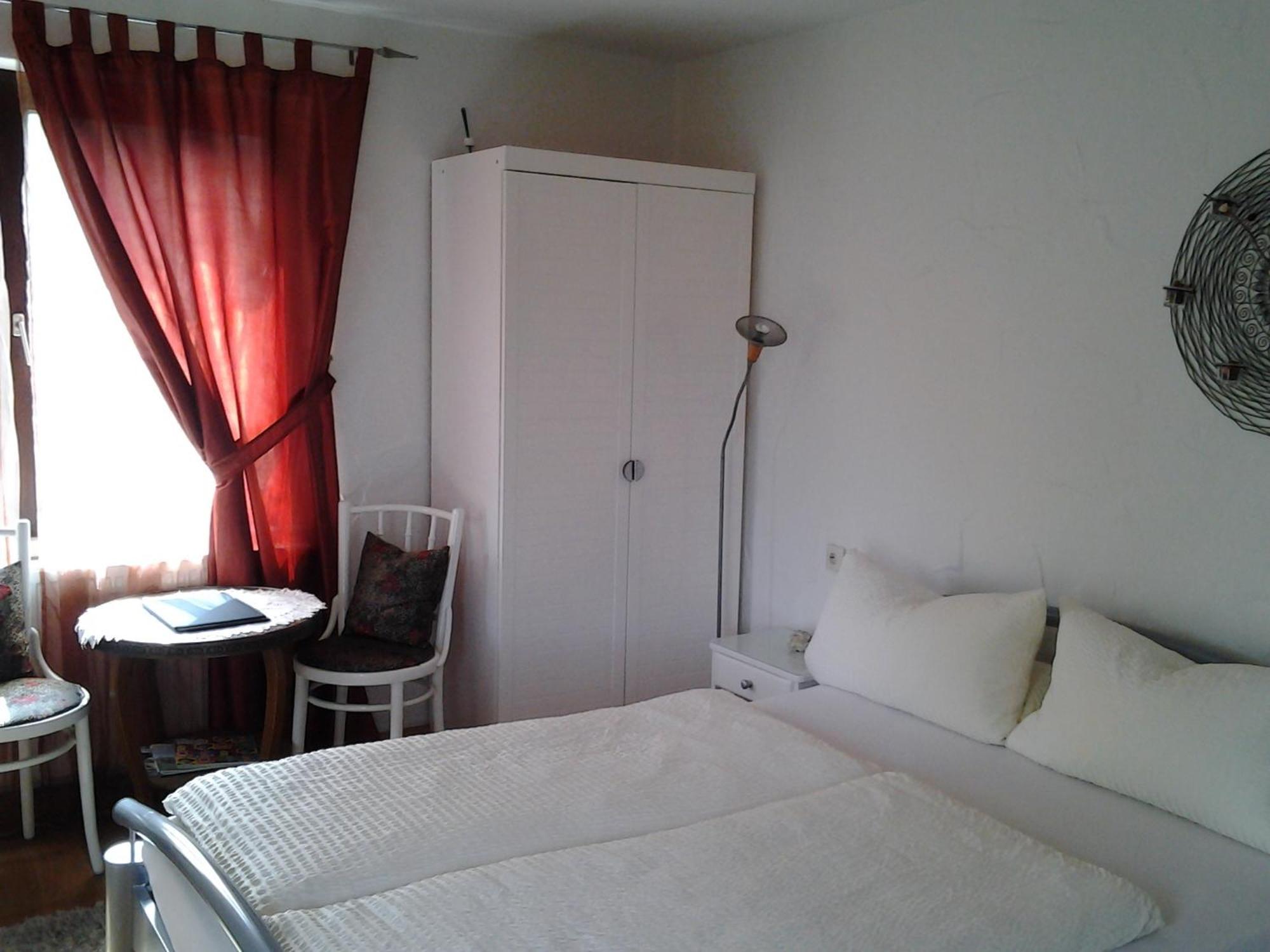 Lug Ins Land Wachsenberg Hotel Neusitz  Room photo